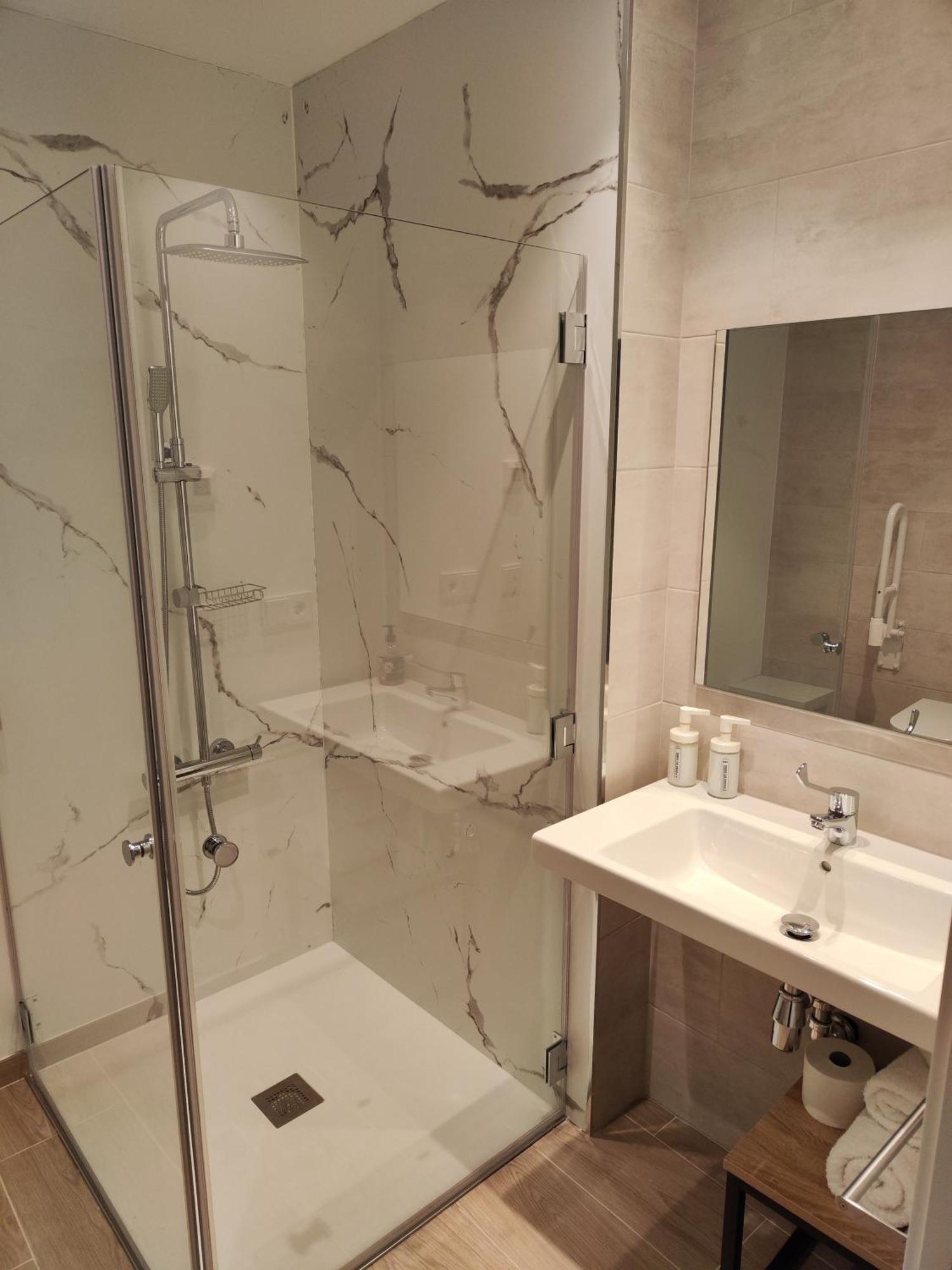 Apartamentos A Pousa Do Asma Chantada Kültér fotó